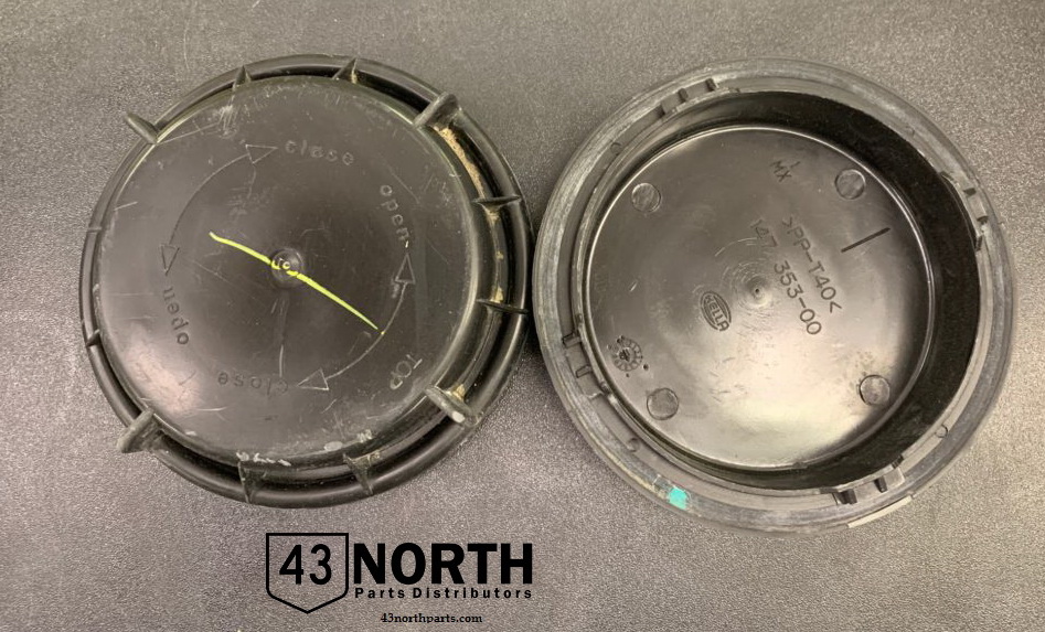 147-669-00 Kenworth T880 headlight bulb caps