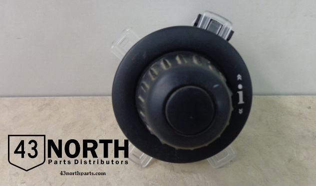 Q27-1006-100 Used Kenworth Menu control switch - Image 2