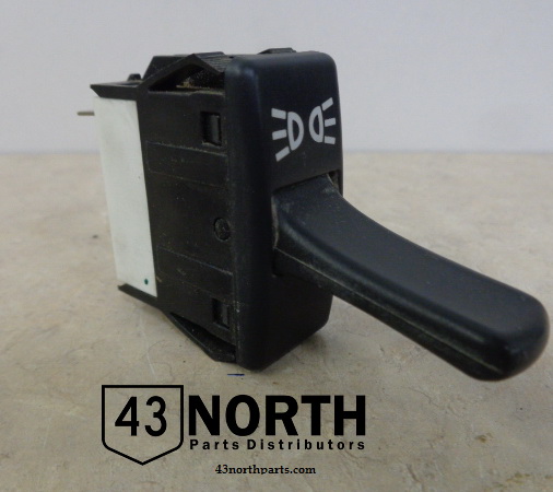 P27-1040-03 Used Kenworth Toggle Switch (Marker/Clearance Lights - long toggle)